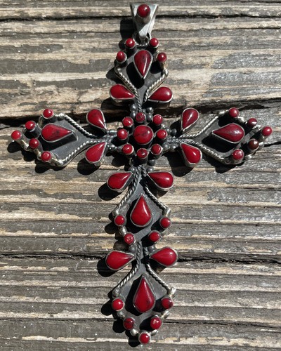 Ciondolo croce stile nativi