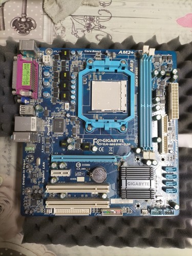 Scheda madre gigabyte - madre,