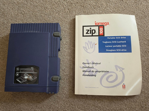 Iomega zip drive - zip, no