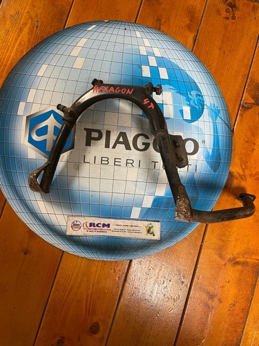 Cavalletto centrale piaggio