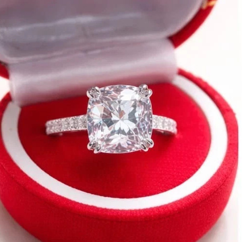Anello solitario certificato
