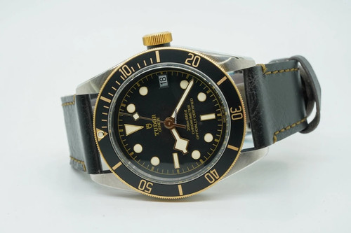 Tudor black bay - black,
