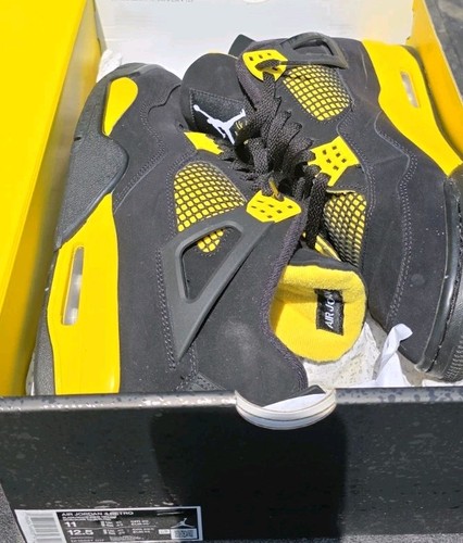 Jordan retro thunder taglia - 4,