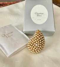 CHRISTIAN DIOR SPILLA BROOCH