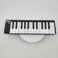 AKAI Professional LPK25 25-Key