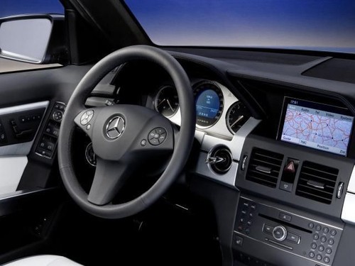 Per mercedes benz comand - benz,