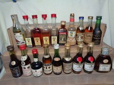 19  Mignon varie distillerie Cognac Rhum Ron mignonette minibottle Miniature