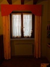 Set tende e mantovana per finestre larghe 160-170 cm in misto cotone floreale