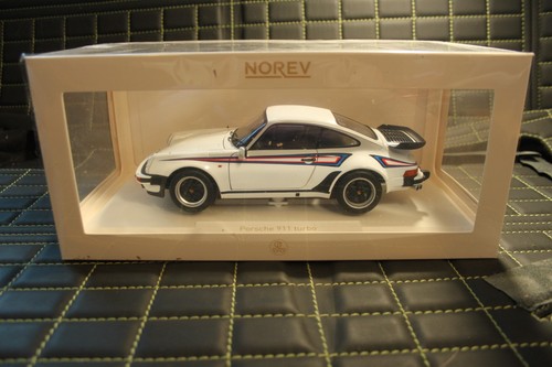 Norev porsche 911 - 1:18, 930