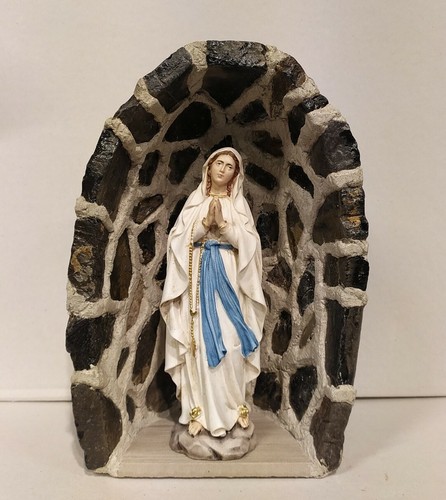 Grotta pietra con - grotta, madonna