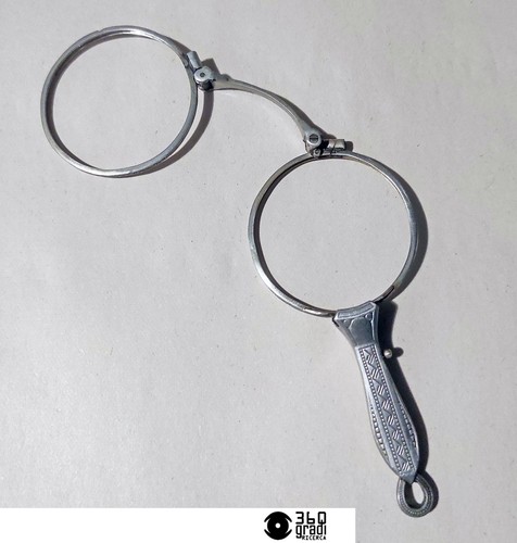 Antichi occhiali lorgnette con