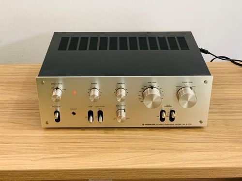 Amplificatore audio vecchio