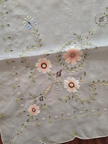 Vtg hand embroidery pansy - vtg,