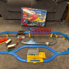 Set treno avventura Tomy