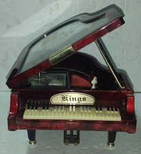 GRANDE CARILLON ANNI 80 A FORMA DI PIANOFORTE IN MATERIALE PLASTICO 