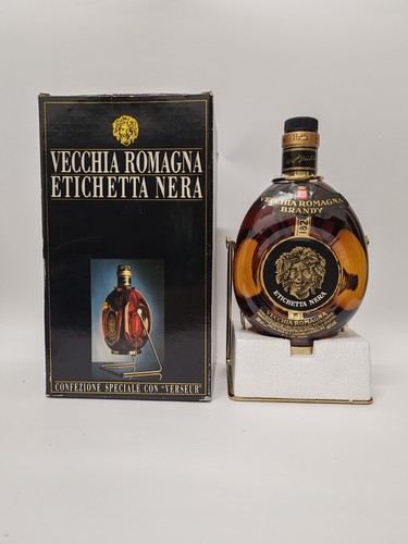 Vecchia romagna etichetta nera - romagna,