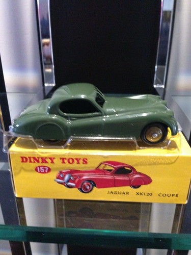 Dinky toys jaguar - 120, coupe
