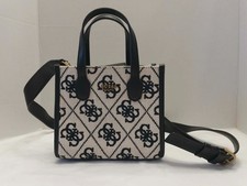 GUESS Silvana Monogram Logo
