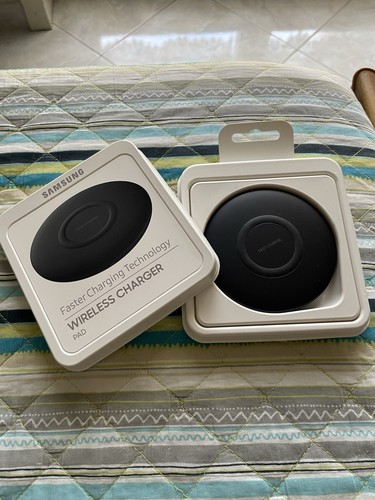 Samsung wireless charger - wireless,