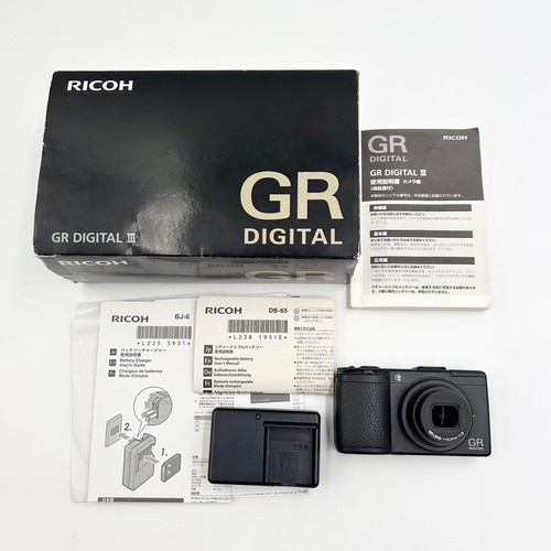 Fotocamera digitale compatta