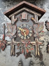 Antico orologio a cucù