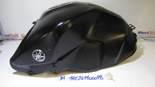 Yamaha 20 fuel tank - 17,