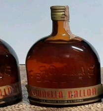  Prunella Ballor  Bottiglia