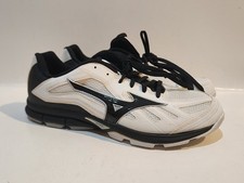 Mizuno Player Trainers