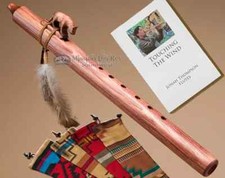 Flauto e borsa nativi