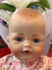 BAMBOLA E SEDILE PORCELLANA