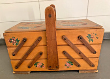SCATOLA PER CUCITO VINTAGE IN LEGNO DECORATO FIORI