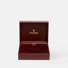 Tudor Box (vintage)