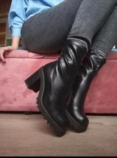 stivalette con tacco largo