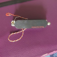 originale Fender SENSORE PIZZO PICKUP ROSSO cover nera 14,5k 