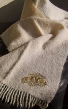 KRIZIA sciarpa scialle anni 80 color panna con logo oro KRIZIA JEANS lana bouclè