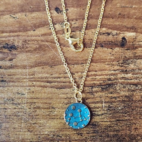 Collana con ciondolo