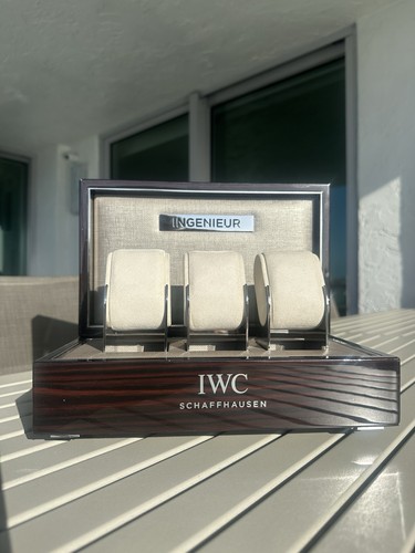 Supporto orologio rivenditore