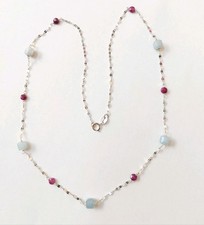 Collana in argento 925 rodiata con acquamarina naturale a cubetto rubini grezzi 