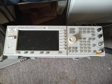 E4422B 250khz to 4 Ghz signal