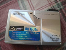 Kyocera Yashica FineCam SL400R fotocamera digitale da testare con batteria nuova