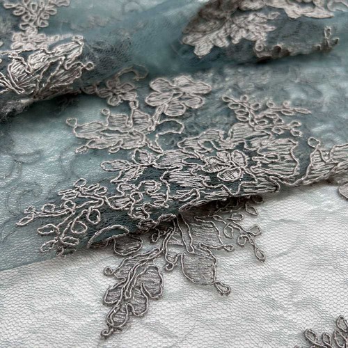 Tessuto tulle ricamato - tulle,