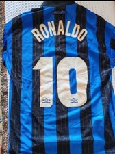 Ronaldo portava la taglia L indossata in partita, Prima serie, 26 anni di storia