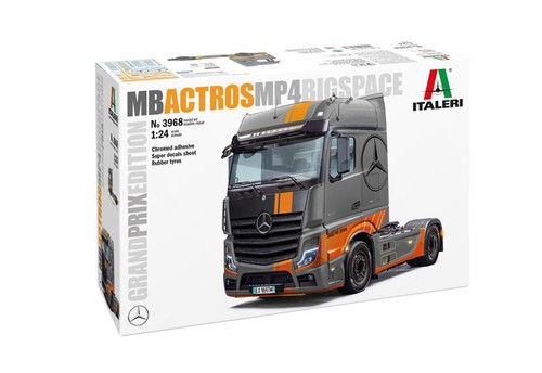 Italeri mercedes benz - 1:24,