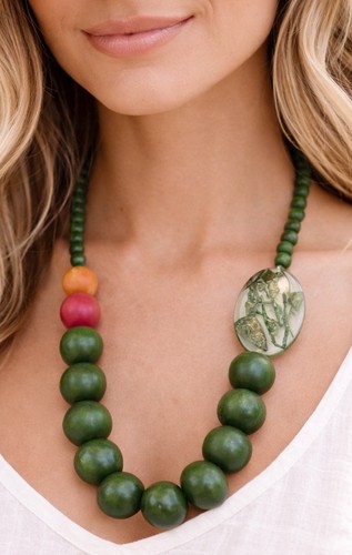 Collana donna stravagante