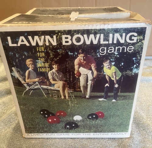 Gioco bowling prato vintage