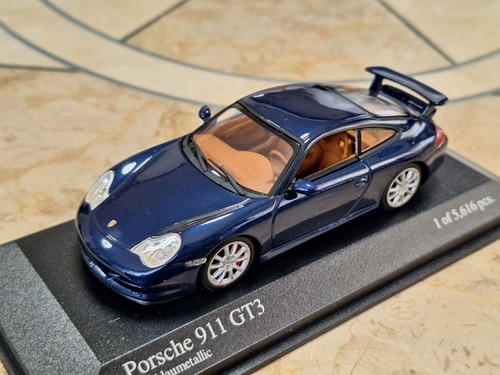 Stock minichamps porsche - e,