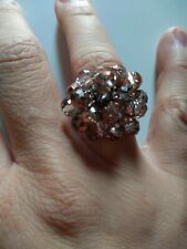 Anello con cristalli colore rosa antico fatto a mano all'uncinetto