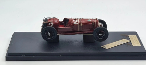 Model alfa romeo - 1:43,