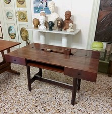 Scrivania in palissandro di Vittorio Introini per Saporiti, anni '60 Design