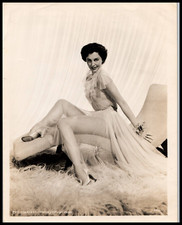 Hollywood Beauty CYD CHARISSE